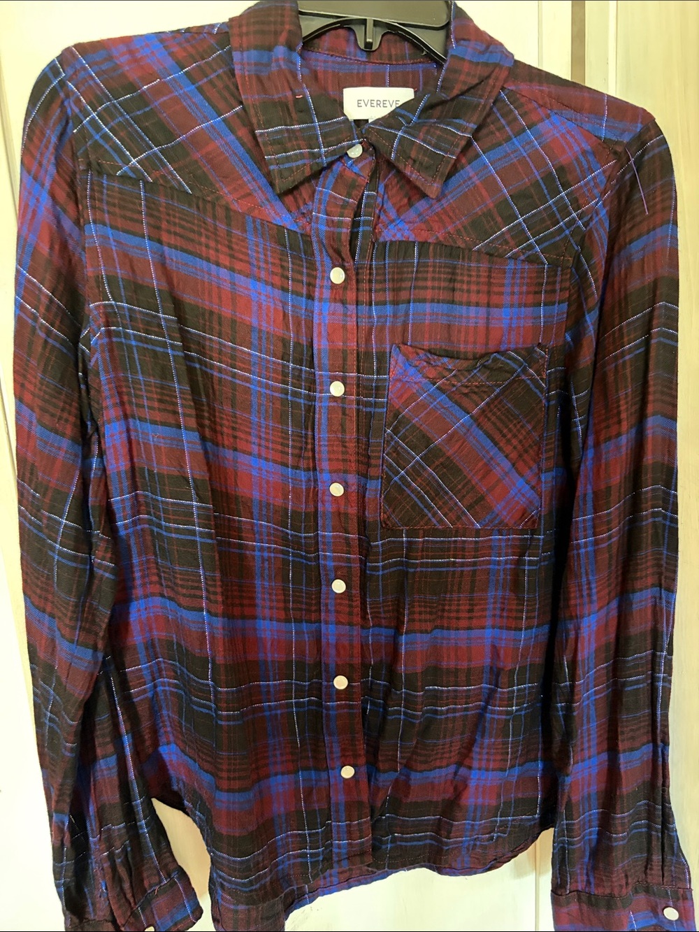 Evereve Plaid metallic Button-Up Shirt in Burgundy and Blue sz M